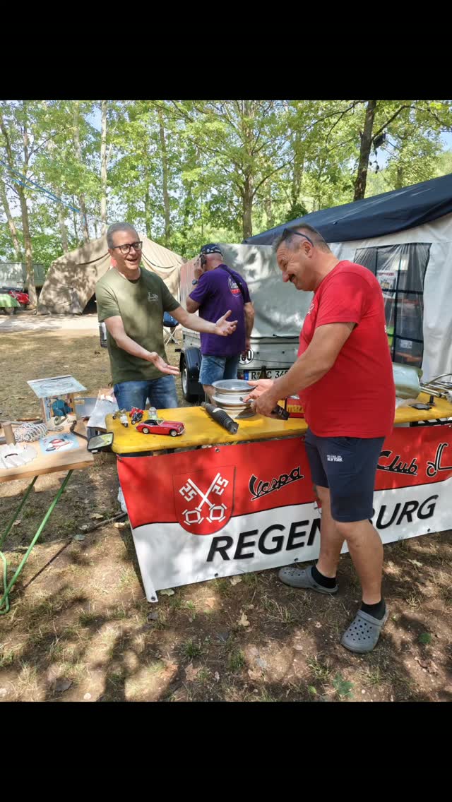 TEILEMARKT AUCH 2027 WIEDER? ❓❔❓❔

Da hatten doch einige Spaß am Teileflohmarkt. Sollen wir 2027 auch wieder für private Verkäufer öffnen? Stimmt doch einfach ab! 👍👎🤚

💚🤍❤️🛵🤘🛵🤘🛵🤘🛵💚🤍❤️

#vespaclubregensburg #vespagram #vespafamily #vespatreffen #teilemarkt
